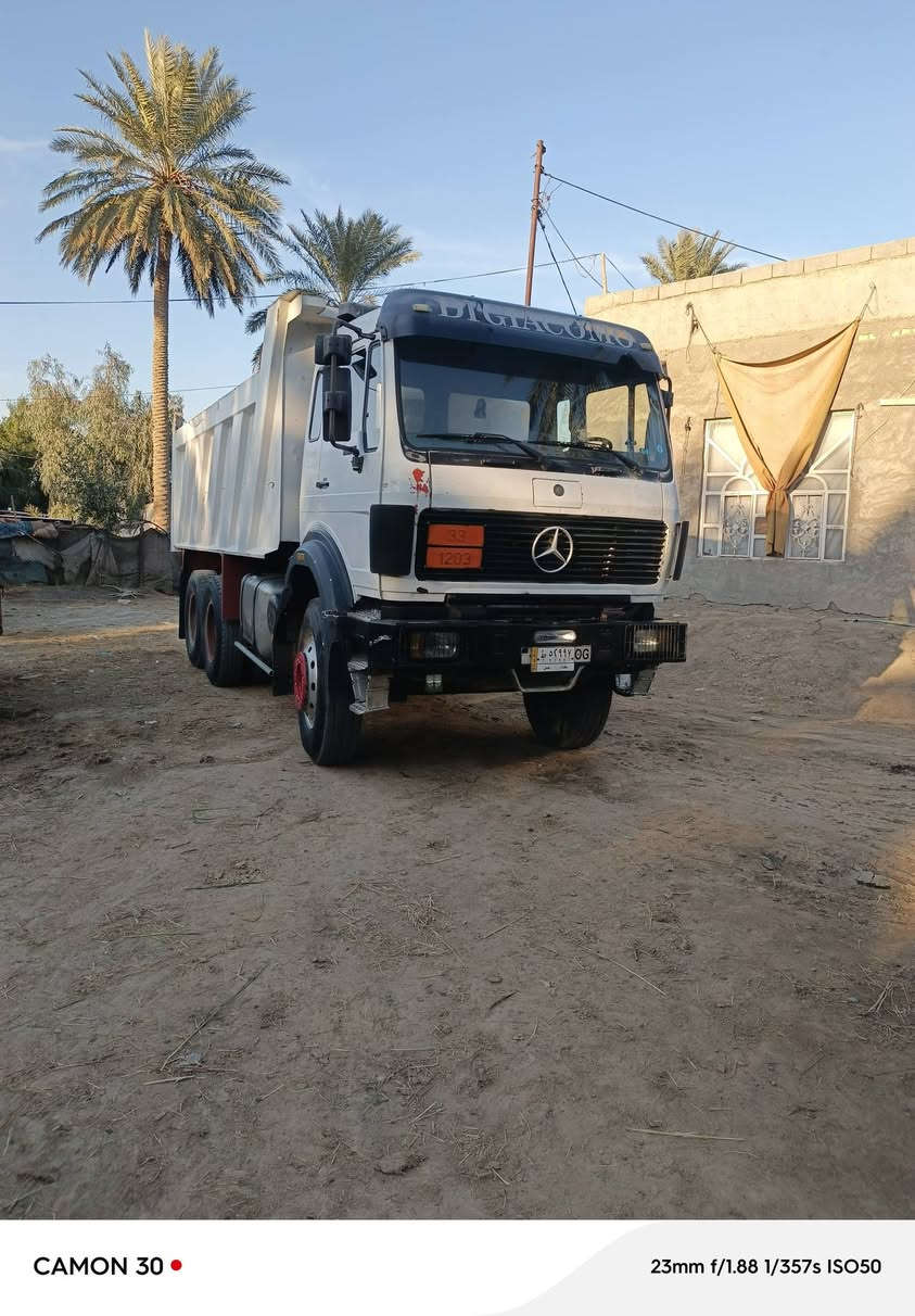 سلام عليكم البي لبيع موديل 88  سياره رقم انگليزي موصفات جي أف مكينه 35تيربر كير 160 سياره جاهزه للعمل تبريد ثلج برغي ماتخسر عليه سعر والاستفسار رقم ***********
