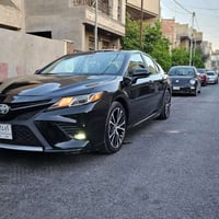 كامري 2019 امريكي ماشية 74 حادث بنيد ايرباك ستيرن فقط ومرجع  بيهه نكرة...