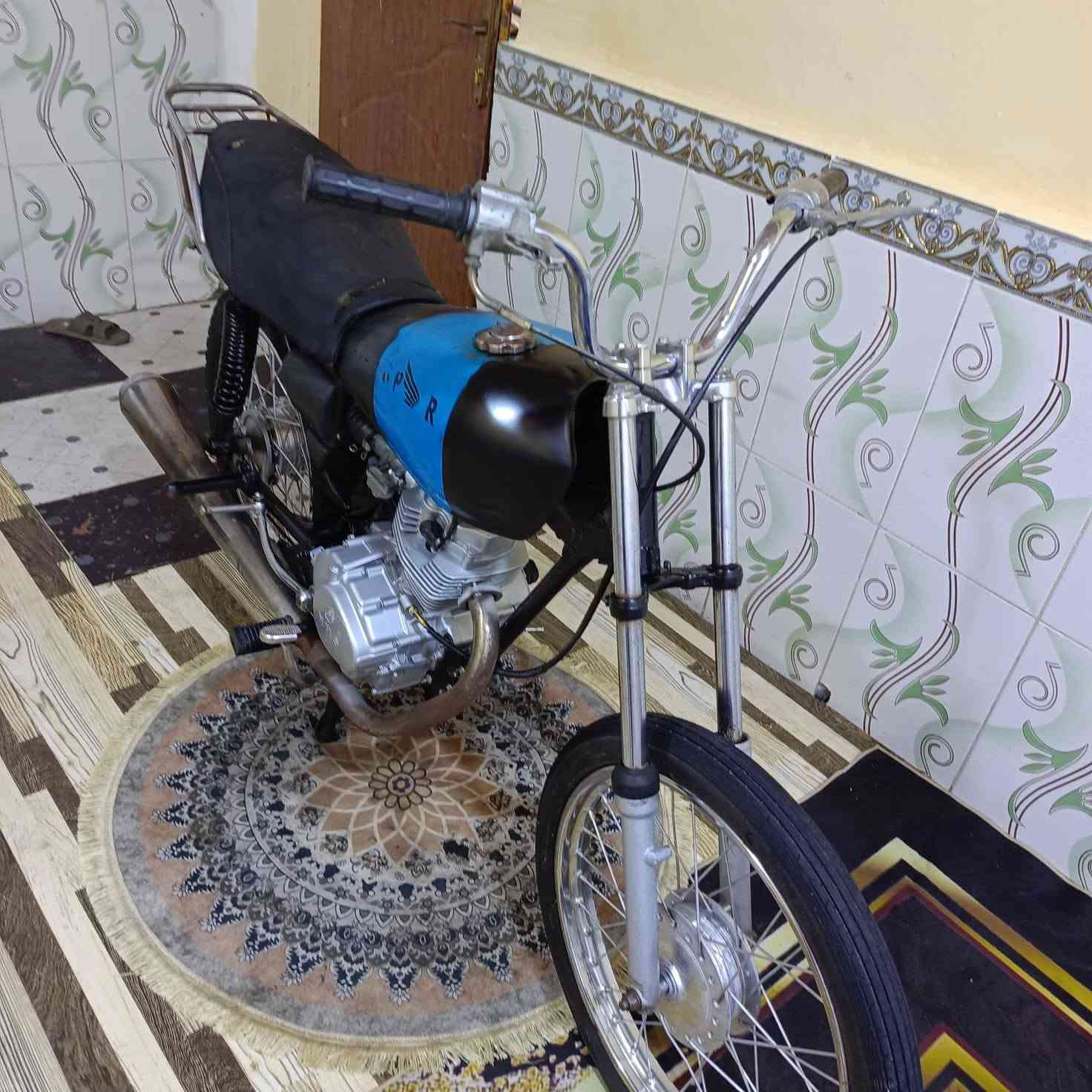 السلام عليكم دراجه ادوات مكفوله سعر 400 عنوان بصره ***********

