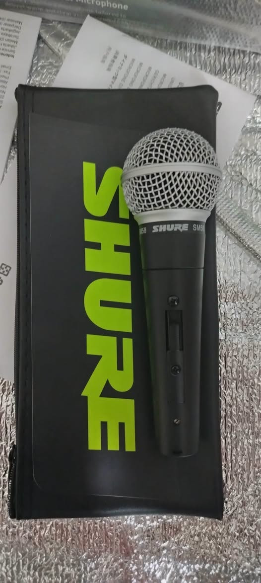 السلام عليكم ورحمة الله وبركاتة مايكات واير شور SM58 متوفر 10قطع فقط باله جديد بكارتونته وجيسه مامستعمل صوت ونقاوه ودفع كلش راقي بمعنى الكلمه اي أستفسار هذه رقمي *********** اخوكم وخادمكم ملا عصام الكربلائي
