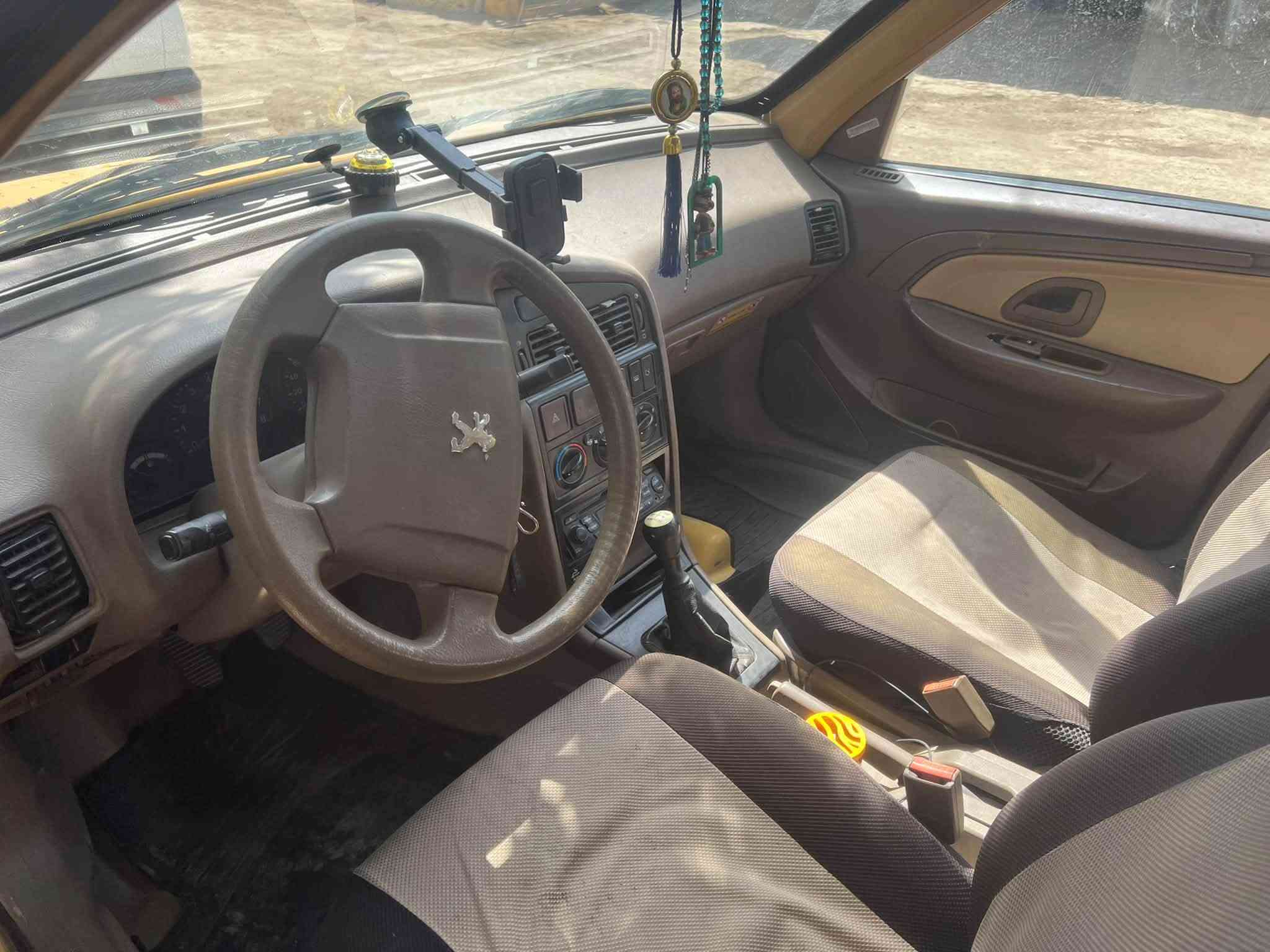 السلام عليكم للبيع بيجو لميس ٢٠١٦ أبيعها على وضعها بيها حادث بيها مموضح بل صور مكانها بغداد باب الشرجي السعر 33ورقة للاستفسار ***********
