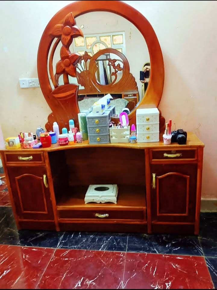 غرفه تزكام صاج بورمي نجاره مال عماره قوه ونضافه فووول والسعر 350 شراي اتصل عالرقم *********** ميسان حي شهداء
