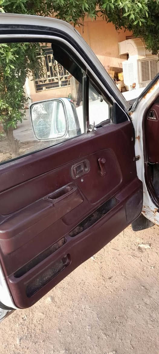 سلام عليكم للبيع  نيسان  تك اربعه جنكال 2001 محرك بخاخ انجكتر  تبريد شغال كهربائيات شغاله رقم نجف سنويه منتهيه مداور ثاني يوم بسمي مكاني السماوه   رقمي سعر 60

 ***********
