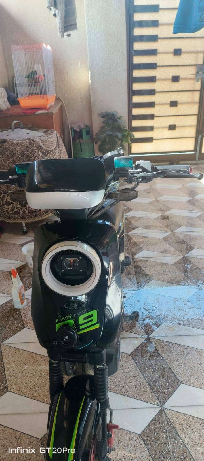 R9 بارون • شحن • بطاريات 33امبير