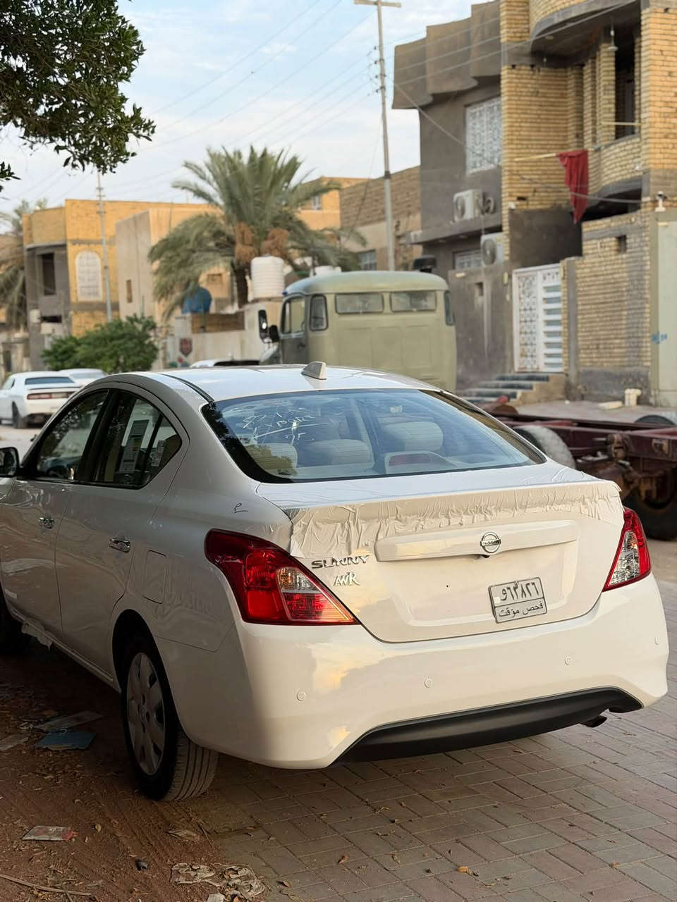 سلام عليكم نيسان صني هندي
مديل 2025 

ماشيه 21الف 

لون ابيض كفاله عامه عده خصمات بالبرانكيت الامامي 
رقم شهداء 
سياره جاهزه من كلشي 
كير ومكينه كفاله 
تبريد ثلج❄️
تخم تاير جديد 
حداديه جديده 
السعر 112 وبيه مجال
