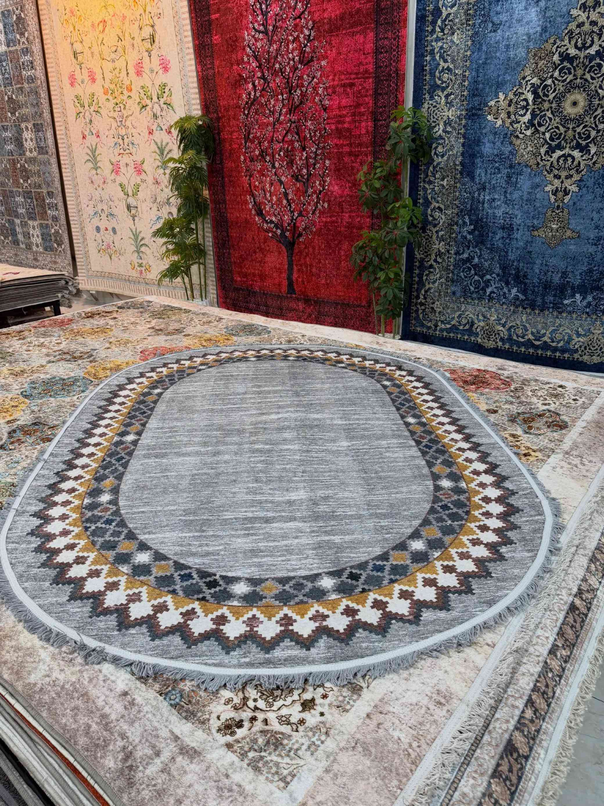سجادة • بسط • ديكور