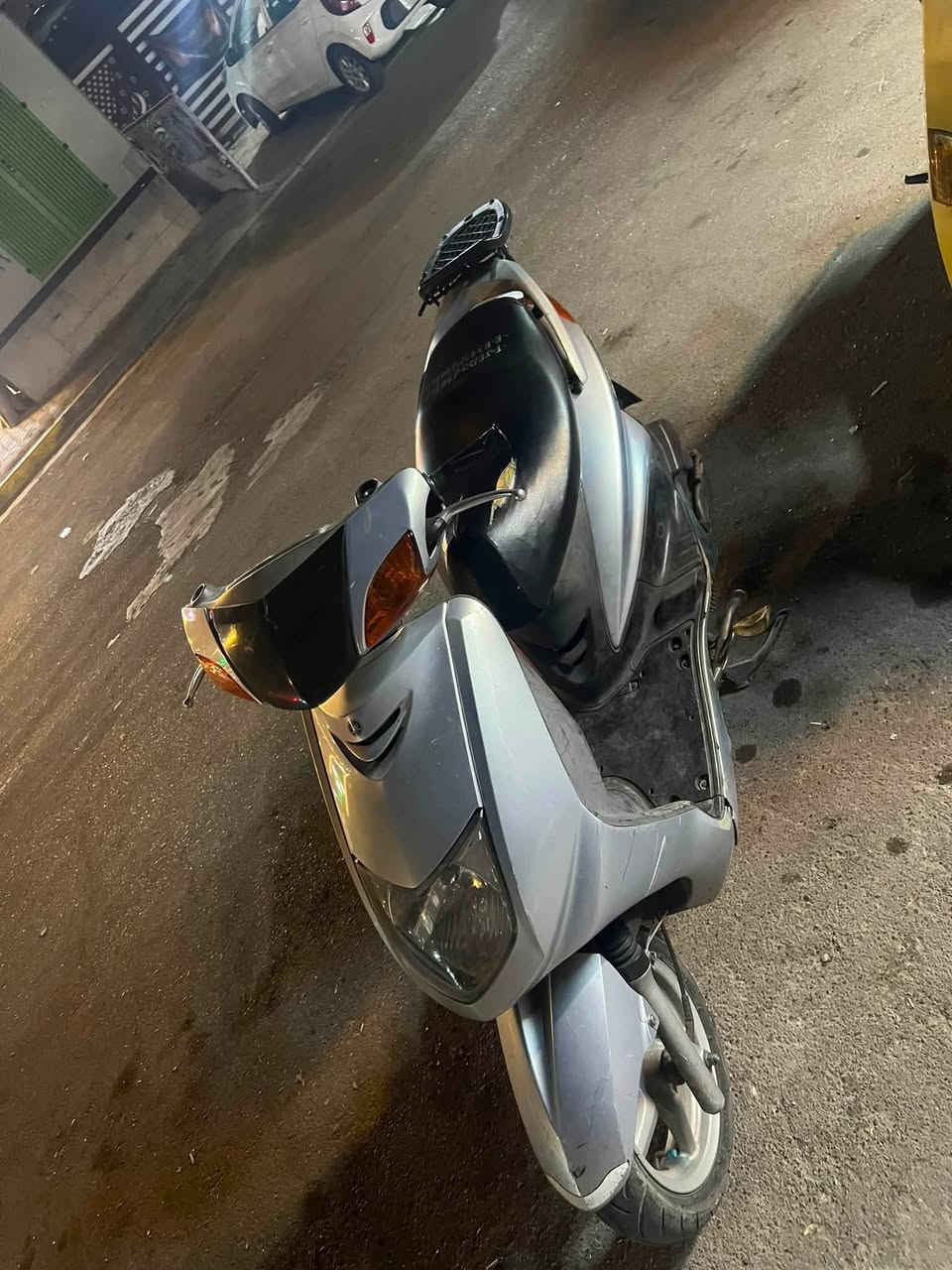 دراجه سكنز نثيه للبيع متوازي عليها سعر مليون الدراجه كلش نضيفه ***********
