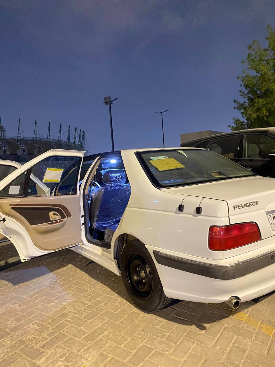 بيجو • ٢٠١٨ • رقم إنكليزي