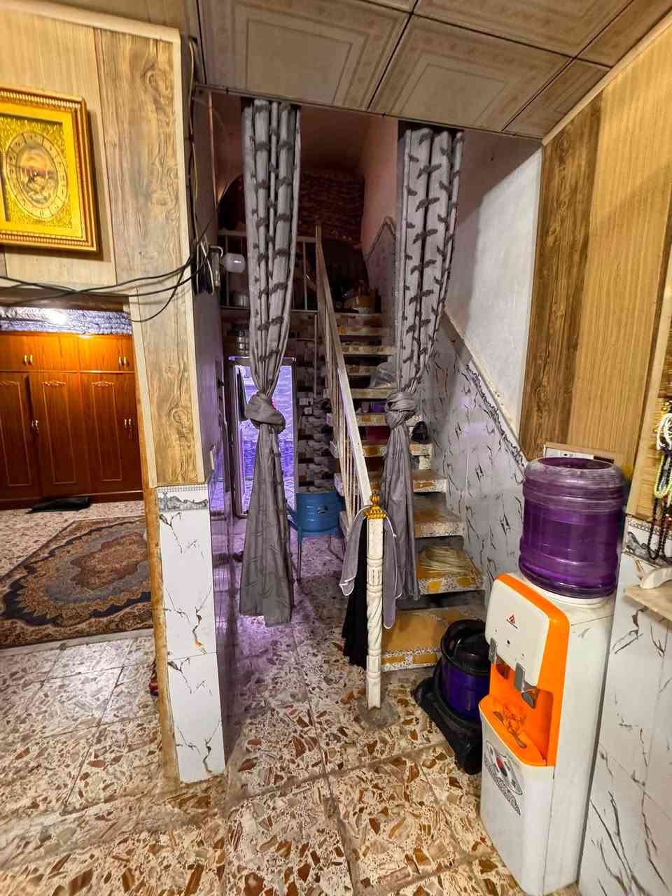 السلام عليكم الدار للبيع الموقع سدة الهندية باقي التفاصيل خاص ***********
