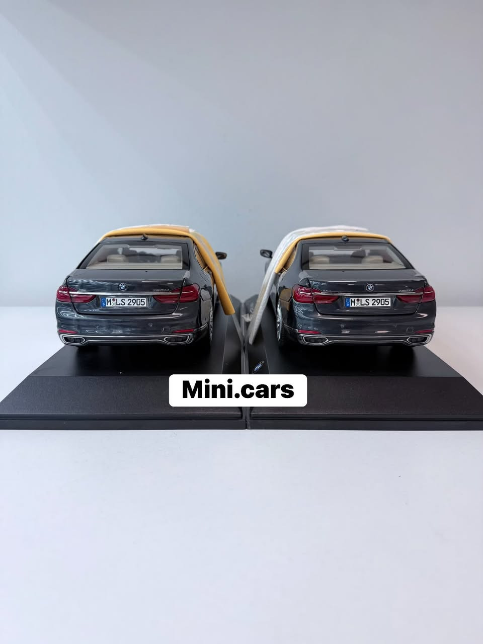 BMW 750 Li. 🔥🔥🔥

Scale : 1/18

Price : 115,000 Dinar

 (free delivery inside Erbil)

WhatsApp: +9647504702207

‎التوصيل لجميع مناطق اربيل مجانا

‎گەیاندن بەخۆرایە بۆ ناو شاری هەولێر
