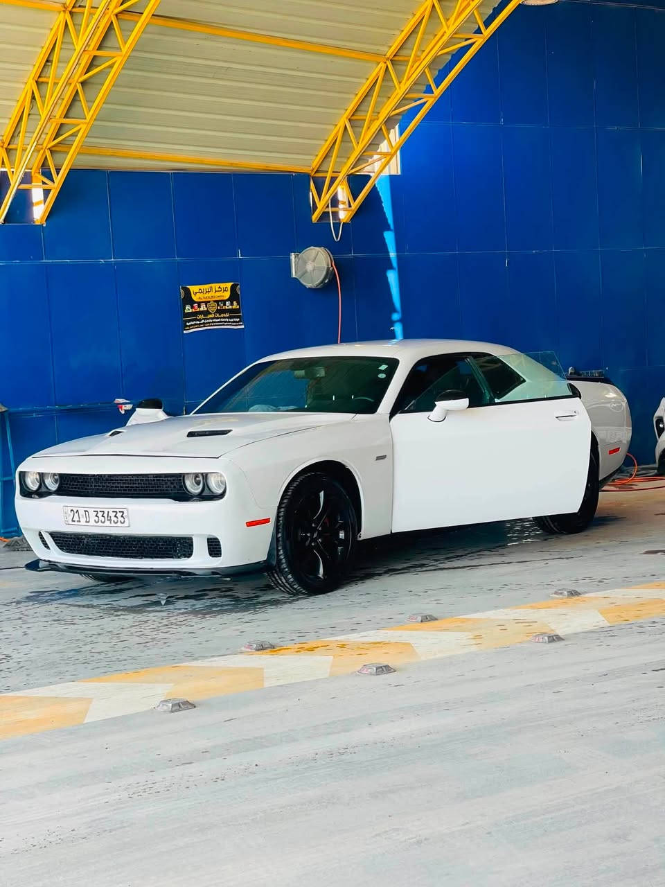 سلام عليكم
دوج جالنجر  SXT لون ابيض 
بيها بارد بحافة البنيد بدون ايرباك بشرط ادامة كامله منضومة بانزين واطارات جديده صدر امامي خلفي جديد ترايها زيرو  السياره تعتبر كلين 
وبالحقيقة احلى بعد من الصور 

موديل 2018

ماشي 80 ميل 

محرك 3,600   

كير محرك تبريد كلها شرط

تخم تايرات جديد قبل شهر شدتيها 

سنويه بأسمي تحويل ثاني يوم رقم سليمانية
السعر 175 

مكان سياره تكريت 
***********
