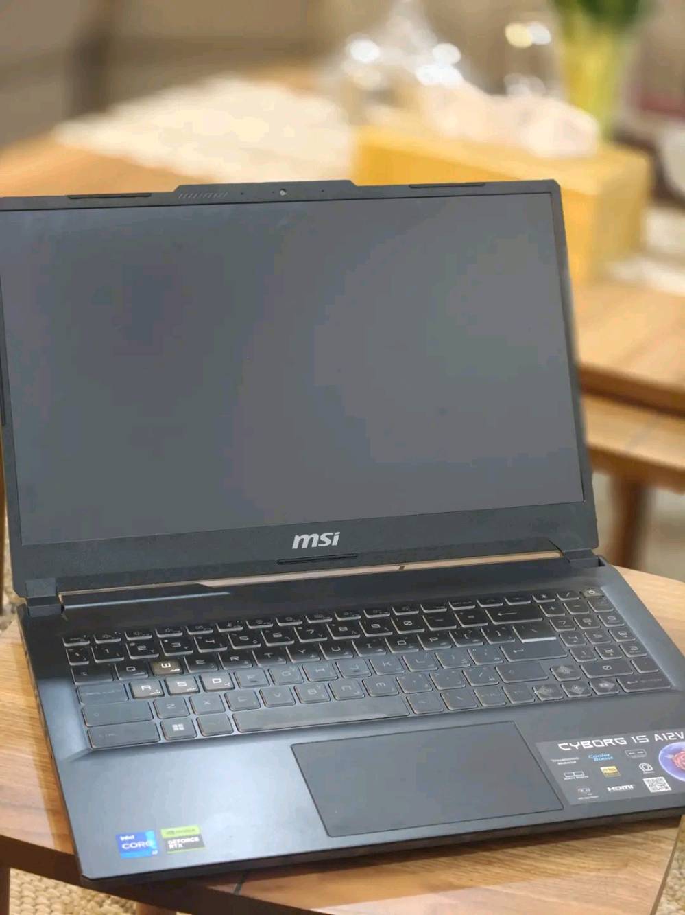 🔥 للبيع لابتوب MSI Cyborg 15 بحالة ممتازة 🔥
💻 الموديل: MSI Cyborg 15 A13VF-1656XAE
⚡ المعالج: Intel Core i7-13620H
🎮 كرت الشاشة: NVIDIA RTX 4060 8GB
🧠 الرام: 16GB
💾 التخزين: SSD 1TB
🖥️ الشاشة: 15.6 إنج
🪟 Windows أصلي + مفتاح تفعيل أصلي
السعر 1300 وبي مجال بسيط الابتبوب ما مستخدم مجرد مفتوح من الكارتون ومخزن نظافة 100٪