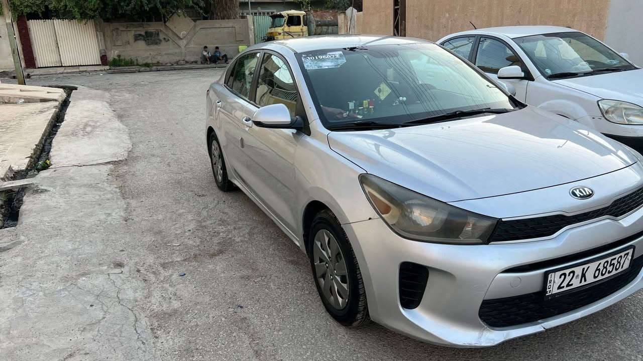 كيا ريو 2019
ضرر جاملغ اليمين بدون دواخل 
مواصفات s
طير مكينه شرط 
كير ,at
مكينة جي دي 
بسمي شرط التحويل 
السعر 117 بيها مجال 
***********
