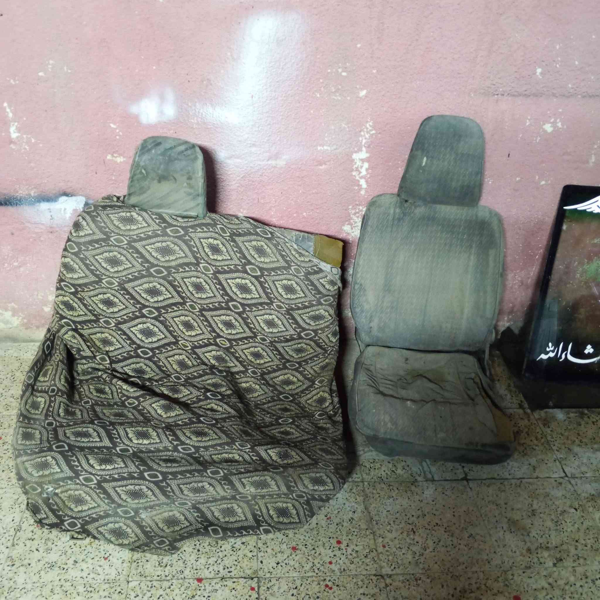 لبيع كشنات قمبوره هوداي بس يعوزهن دوشمه 
وجام السايق وجام الامام بي فطرين هاذا رقمي ***********

