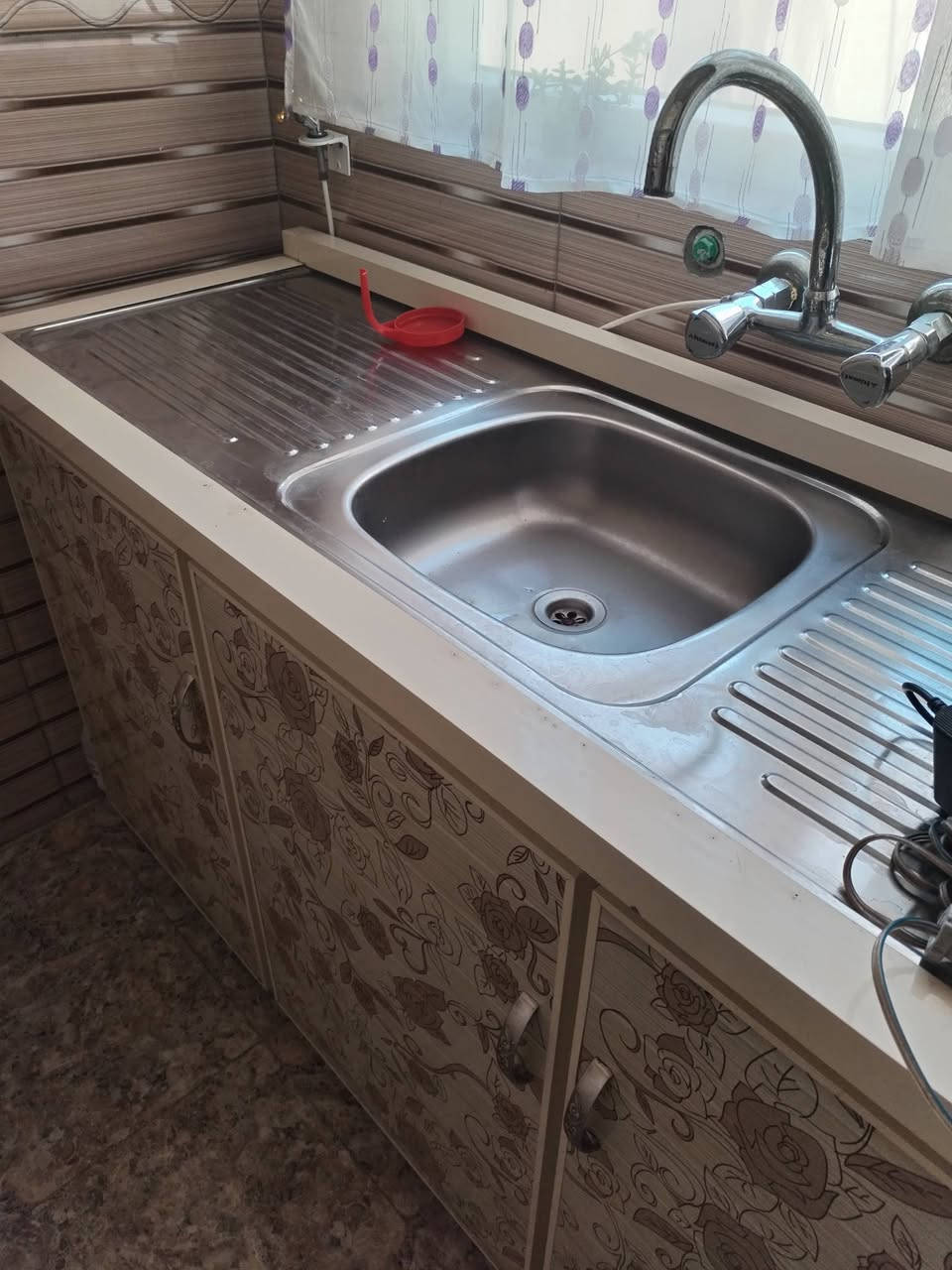 أغراض منزليه للبيع مستخدمه شي قليل للاستفسار اتصال  أو  ***********واتس اب مامتواجد عالفيس موصل جديده المفتي قرب أسواق الخضراء
