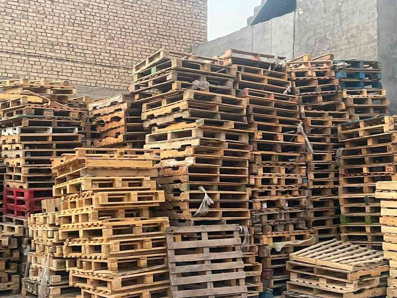 إسكيب القياس 120/100مامصلح موجود في جسر دياله القديم التواصل عله رقمي *********** السعر 425
