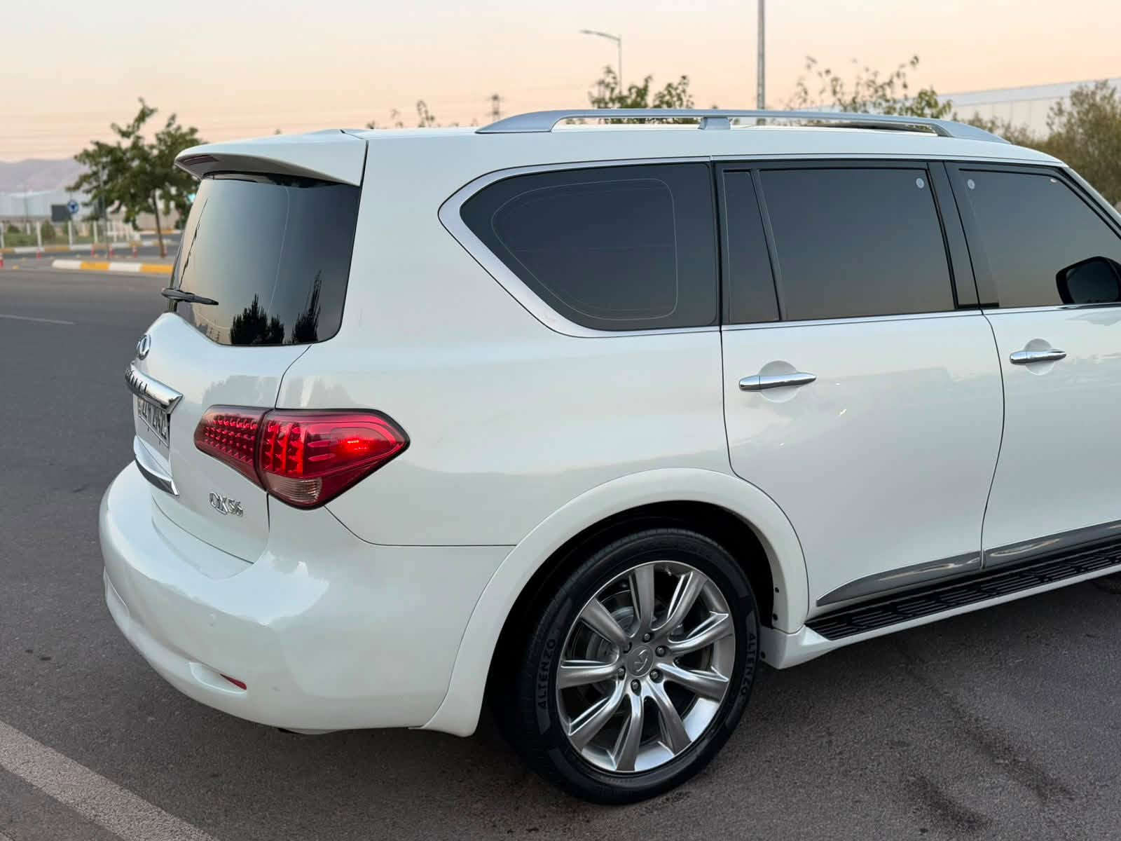 ‏ INFINITI QX56 2013
أنفنيتي QX56 موديل 2013 فول فول مواصفات ١/١
مواصفات خليجي وكالة شريكة سردار
سيارة جديد مثل شريكة 📦📦🧿🧿
 -----------------------------------------
مكان🌆: سليماني                   
 سعر💵: ارخص سعر  163$
تليفون 📲: ***********
                  *********** واتساب
  -----------------------------------------
▫️محريك V8 5.6L تمانية سلندر
🔹گير و محرك بشرط ✅
🔹بدون صوت و صرف و خلل كل بشرط فحص📦✅
🔹ماشيه 142 الف كيلو متر حقيقي
 
▫️سيارة جديد حديد بدون بارد و بدون رصعات
🔹بيها ( واحد جملغ خلفي صبوغ ) بدون داخل  اثر شخت شرط❌
🔹بدون أيرباگ كل بيلادي سليم ١٠٠/١٠٠
🔹سيارة حيل حيلوة جديد جديد ماشاالله
سيارة على وضع شريكة لوك 📦📦
 
▫️مواصفات
{{ بصمة - سلايت - داخل بيجي - فورويل - رادار امامي و خلفي - رادار جانبي - خمس كاميرا - ٣ شاشة - تشغيل عن بعد - صندوق شفت - ثلاجة - كشنات جلد - كشنات تتفيئة و تبريد -   - كشن و ستيرن خزن - كشنات امامي و خلفي كهربا - تيريد مركزي - حصاص امامي و خلفي - سماعة BOSE - مراي شفت - داخل فورميكا - ڤوليوم - تحديد سورعة - زينؤن - بعد }}
 
▫️اربع تاير و ويل حجم 22 بيلادي جديد
🔹سيارة جديد ماشالله بدون نواقص
🔹سيارة شرط بدون اى نواقص گير و محرك و حدادي و كاهرباى كولة بشرط
🔹سنوية و رقم جديد سنوي بأسمي تحويل غرامة بشرط
