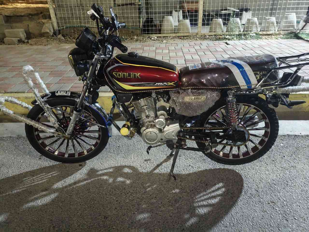 عليكم دراجه للبيع سونك موديل 24 شكل ال 25 محرك 200 كهربائية كلهه شغاله اي شي مابيهه كامله سعر 825 وبيهه مجال ‏‪***********‬‏
