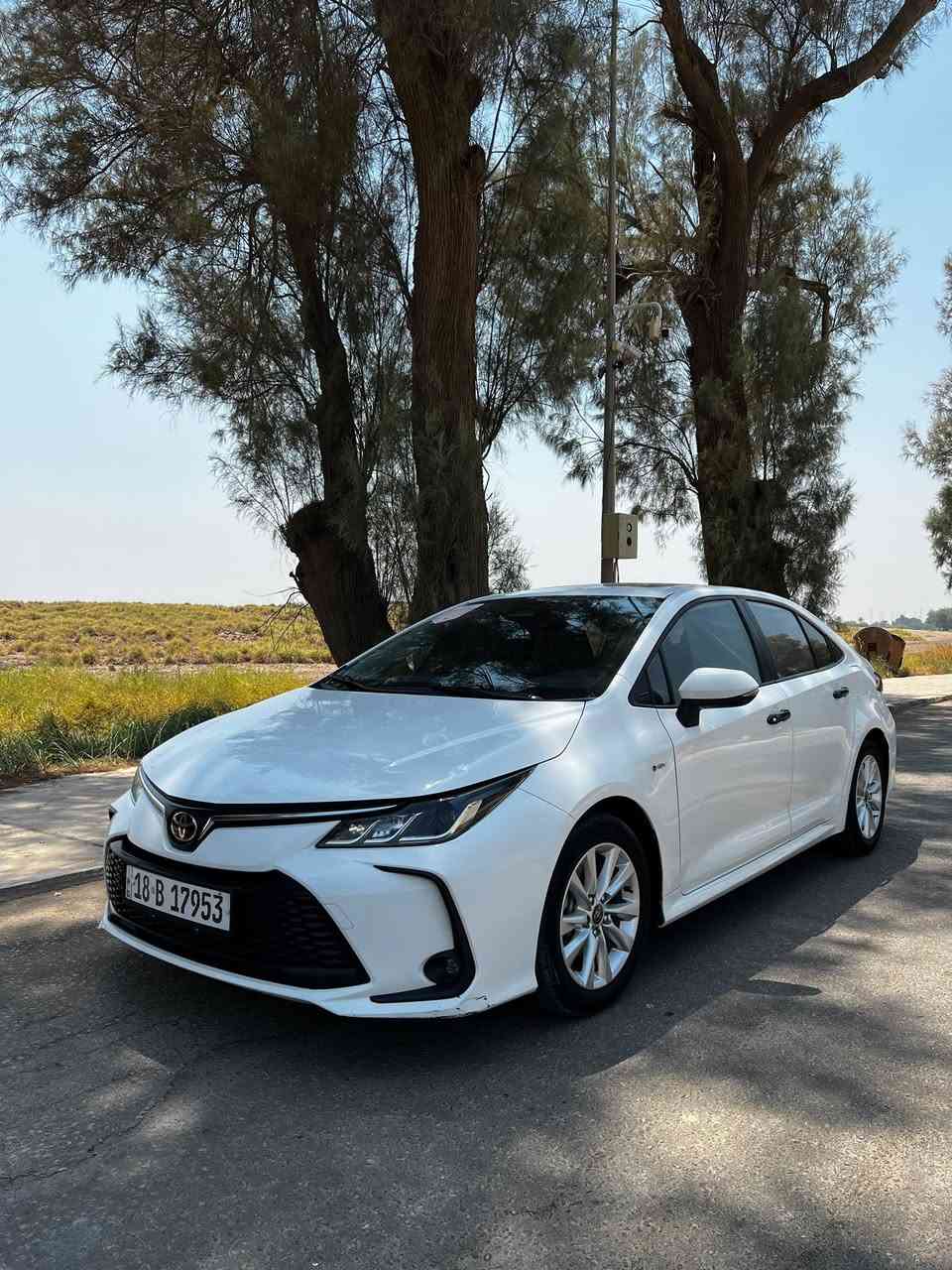 السلام عليكم
كورلا خليجي هايبرد موديل 24 
بحالة الكفالة فقط صبغ بالباب العكس السايق اثر دحجة بسيطة 
والباقي كفالة ماشية 32 
سعر 142 وبيها مجال 
***********
