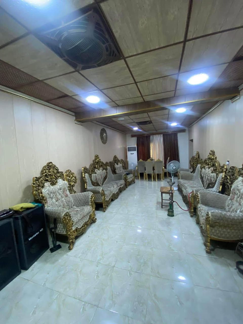 🏠 دار طابو صرف للبيع
الموقع📍 حي المعلمين، قبل فلكة حجي عليوي بشارع.
🔹 المساحة: 240 م².
تفاصيل الدار :يتكون من طابقين 
الطابق الأول: استقبال كبير، صالة، غرفة نوم، مطبخ، صحيات وحمام.
الطابق الثاني: 3 غرف نوم (غرفتان كبيرتان وغرفة صغيرة).

📞 للتواصل والاستفسار:
***********
