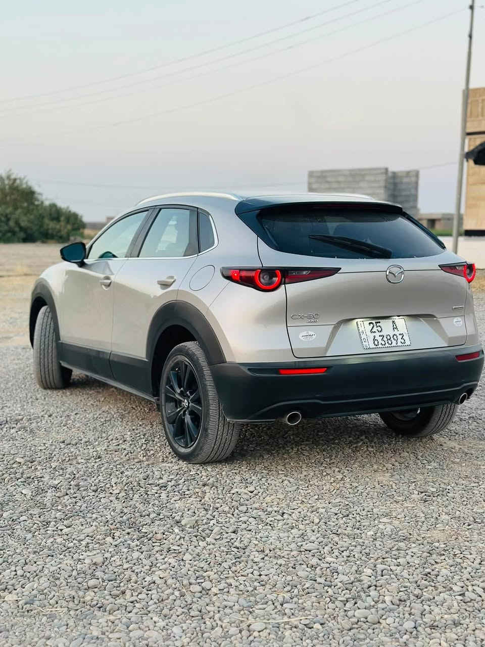 السلام عليكم 
معرض الناصر 
🚗 مازدا CX-30
📌 الموديل: 2024
🎨 اللون: سيلفر مميز
⚡ الفئة: S Select Sport 
📝 المواصفات:
 شاشة وسطية ذكية مع طبلون رياضي وعدادات ديجيتال واضحة.  
 ماشية مسافة قليلة جداً (7,221 كم).  
 الداخلية جلد أسود فاخر ونظيف، گير ومحرك بحالة الوكالة (شرط السحب والفحص).
 التبريد وكلشي شغال، بصمة شبابية ورياضية متكاملة.
 (رقم كركوك - شهداء)
📍 الموقع: كركوك / الزاب صبيح تحتاني 
صور الضربه موضحه بالمنشور 🪽
📞 للإستفسار والسعر، يرجى مراسلة الصفحة أو الاتصال على الأرقام المثبتة: ***********
(أهلاً ومرحباً بالجميع، شراي حقيقي ما نختلف وياّه) 🤝
