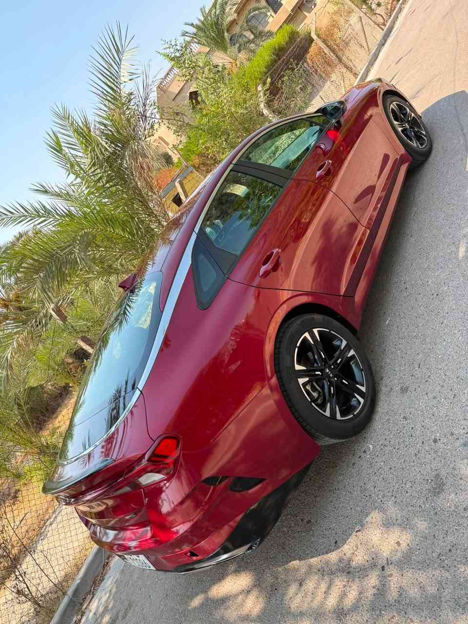 السلام عليكم
للبيع فقط بدون مراوس 
K5  2021. GT LINE
امريكي 1600 توربو 
حادثها بنيد ودعامية امامية
الراديترات بلادية حادث امريكا
ايرباك ستيرن 
حادثها بالعراق خلفي نص الصندوك صبغ جوة المسطره
المواصفات فول مواصفات عدا البنوراما 
رادارات امامي وخلفي وجانبي 360 درجة
شاشة وسطية كبيرة تدعم ابل كار + اندرويد
توقف تلقائي 
قيادة ذاتيه 
مثبت سرعة 
تحكم ستيرن جهتين + اوامر صوتية 
كير 8 سرعات AT دبل كلج 
4 وضعيات قيادة 
كرسي السائق كهرباء عدة حركات
مانع انزلاق 
كاميرا خلفية دوارة 
بصمة تشغيل + بصمة ابواب 
تشغيل عن بعد 
صندوك ذكي ينفتح عند الاقتراب 
ويل 18
وباقي مواصفات الجيتي لاين معروفه 
 كير + محرك + صدر ممفتوح بي برغي بلادي 
وتاخذها على الفحص 
السيارة ماشية 49 ميل 
ملاحظة السيارة بيها حالوب بالقمارة فقط 
السياره بأسمي رقم وهزه وفحص كله جديد 
السعر 133 
مكان السياره بغداد الغزالية 
للاتصال ***********
