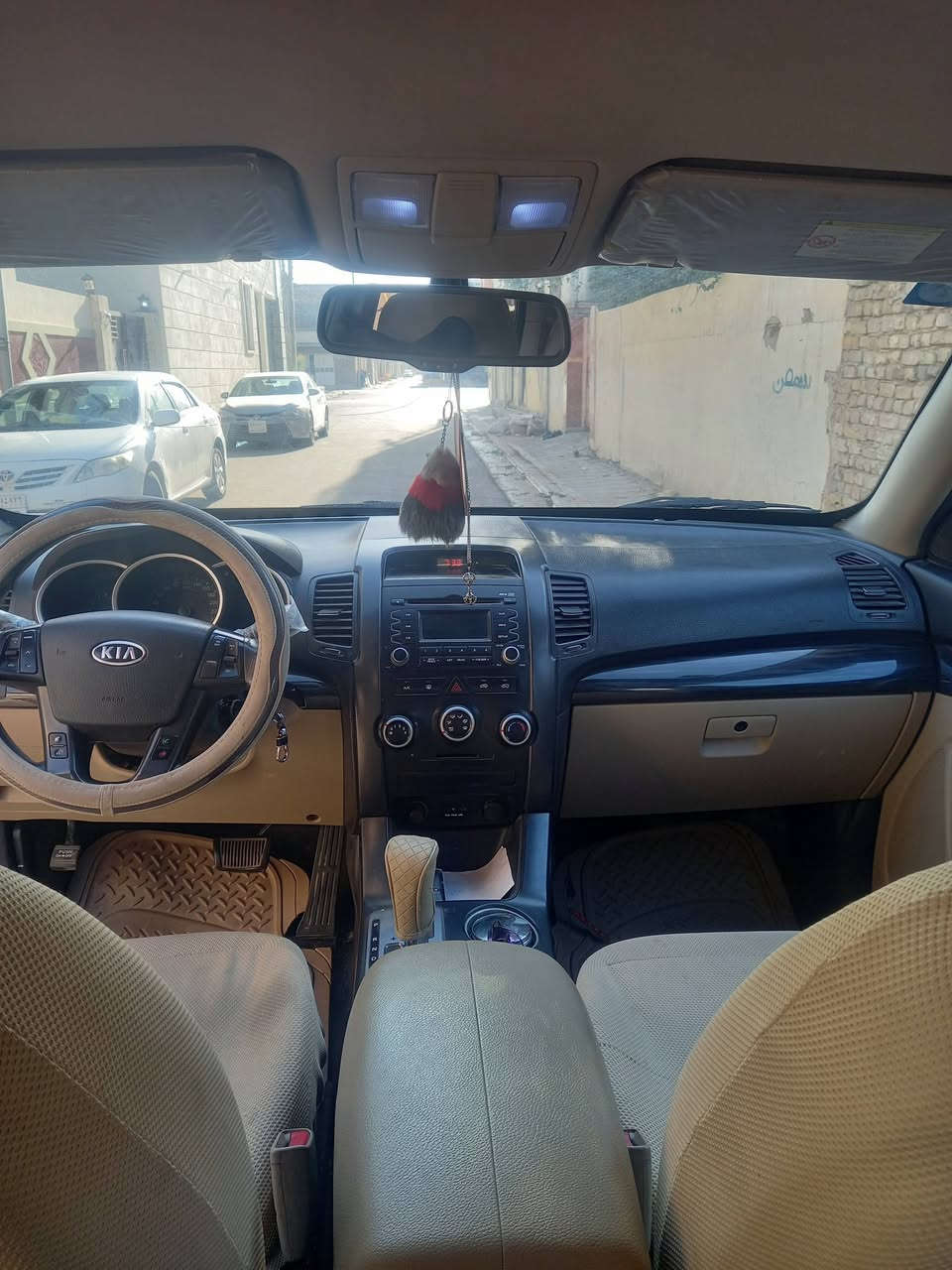 موديل ١٢ خليجي محرك دوش اربعة سلندر تحكم ستيرن حساس خلفي مري كهرباء خمسة راكب فور ويل نظيفه جدا ربع جاملغ خلفي وشبرين بالصندوق السعر ١٣٠ وبي مجال تلفون ***********
