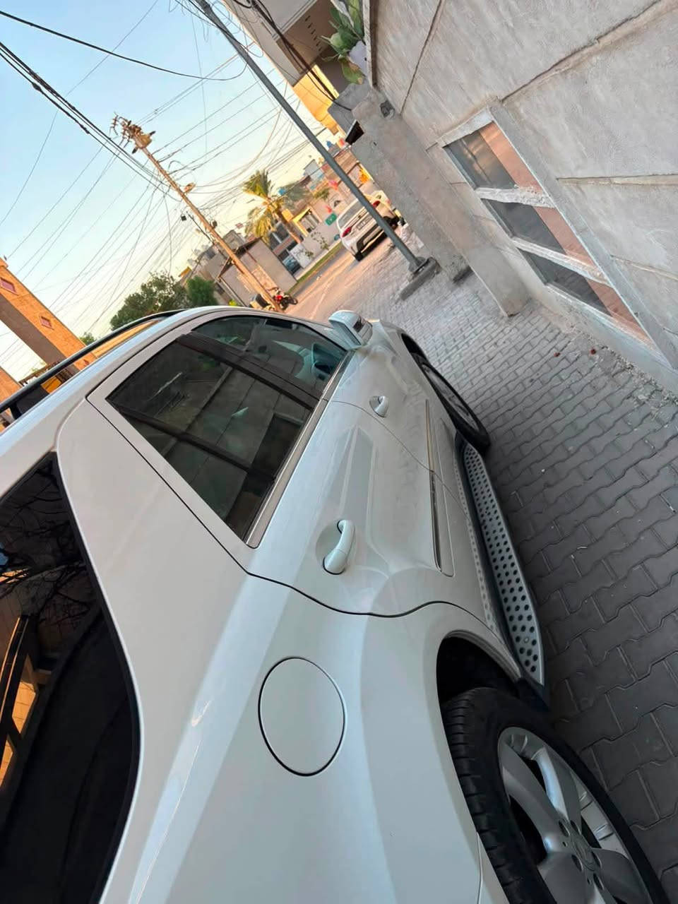مرسيدس ML350
4Maticموديل 2011 وارد امريكي 
مكينة مكفولة 
كير مكفول 
تبريد حدادية مكفولة
رقم بغداد 
موصفات شاشة كاميرة خلفية 
شاشة اعطال سلايد رووف صندوك كهرباء 
كشنات كهرباء جلد تبريد قطع 2
تحكمات ستيرن كهرباء حجم مكينه 6سلندر 3500
المرغوب مري شفط وبعد بيه مواصفات تخم تايرات جدد
 بيع جاملغ ثنين  اثر طخات مكان سيارة بغداد 
استفسار ***********
السعر 136 وبيه مجال
