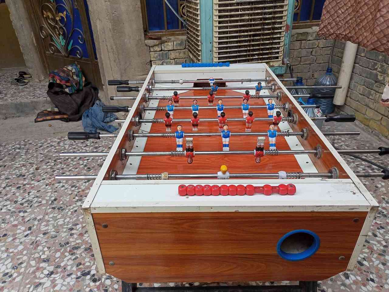 سلام عليكم
فيشه نظيفة للبيع السعر 170 وبيها مجال 
العنوان مدينه الصدر حي طارق 
هاتف *********** وبي واتساب
