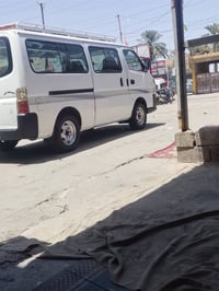 نيسان يورفان موديل 9 مكينه تنقص كل ثلاث ايام نص ربع كير اكسن خير من ال...