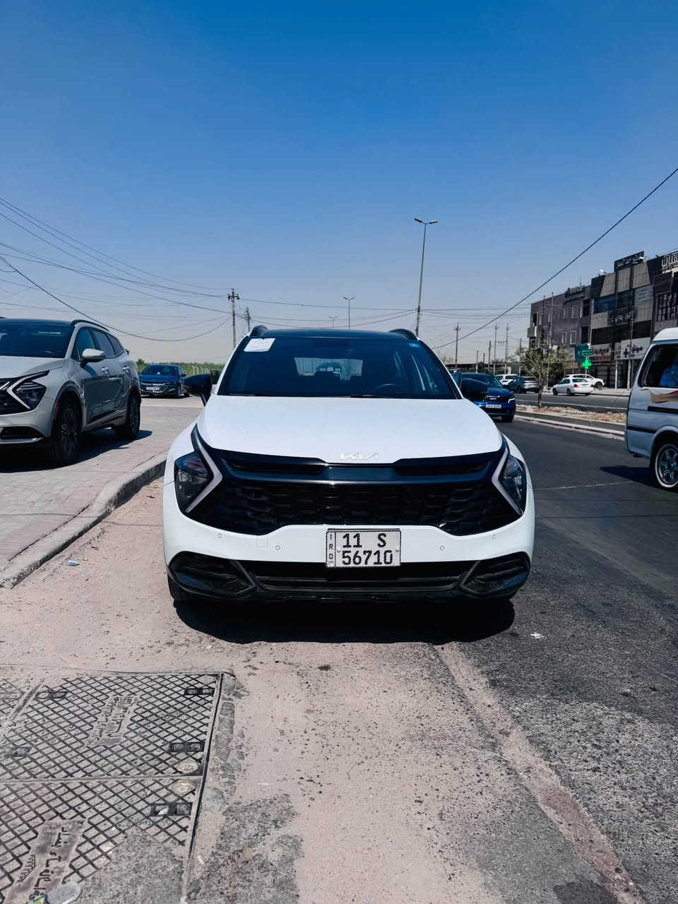 سبورتج بلاك ادشن ضمان مجموعة كيا الدولية
للبيع 

مواصفات 

جلد زيتوني

سته ايرباك 

ويل 19 

نفكيشن 

كار بلي 

صندوق كهرباء 

بصمة تشغيل وبصمة أبواب 

بنوراما 

سايد بريك كهرباء 

كراسي كهرباء 

بردة خلفية 

ماشية 9 الف مبدل دهن مرة وحدة بيها ثلاث تبديلات داخل الشركة مع صيانة سنة مجانية وضمان خمس سنوات ع المحرك والكير ومشط استيرن 

السيارة داخل شركة السيف معارض البياع الشارع الثاني 

السعر 238ورقة وبيها مجال شيء قليل 

هاتف ***********
