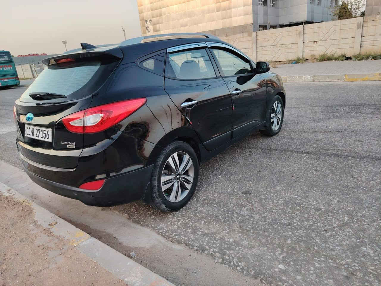 سلام عليكم سياره نوع توسان 2014 امريكي   فول مواصفات 1/1بصمه بنراما كشنات جلت كشنات كهربائية  قطعتين تبريد اشاير مري مري شفط تحكم سترين شاشه جبيره حساست كامره اماميه كامره خلفيه فول سياره اعله فاه بل توسان سياره جديده كير مكينه حدايده تبريد ثلج تخم تاير  سياره جديده مانقصهه شي سياره بيه حادثهه من امريكا قطعتين جاملغ وبنيد بدون داخل مكان السياره كربلاء المقدسة السعر 120وبيه مجال قليل حك جيه رقم الهاتف ***********
