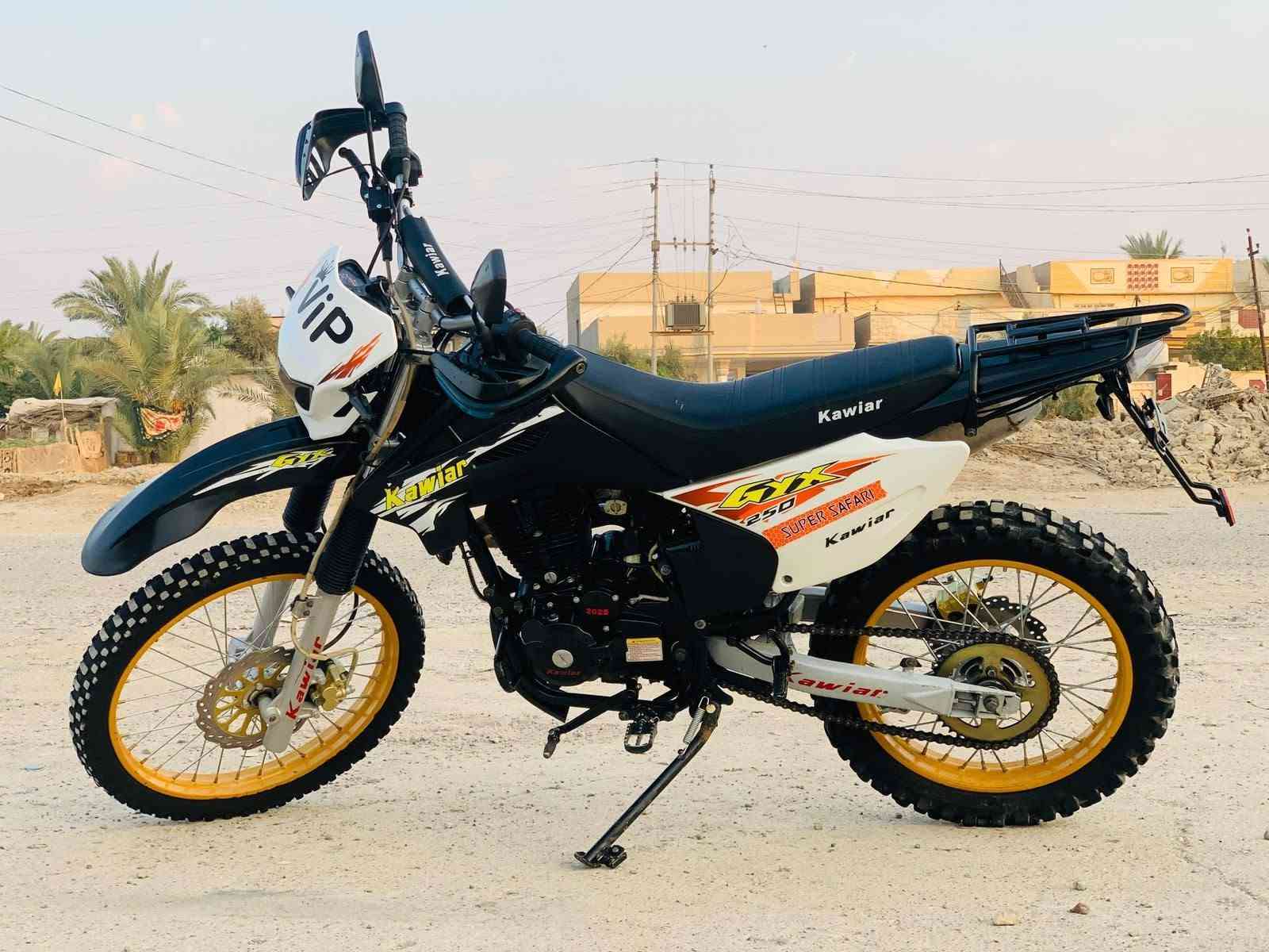 للبيع دراجة قفاز   كاويار  موديل 2025 دراجة زيرو نظافه مثل الصورة واكثر
محرك ربع 250cc كهربائية شغالة اطرات جديدة 
اوراق مال معرض 
السعر مليون ومية  1100,000  وبي مجال مكلف بل نشر الشراي يتصل 
رقم 📞 ***********
