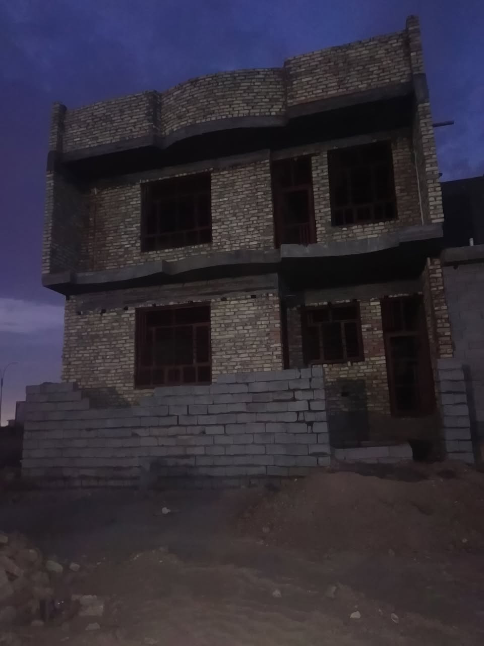 هيكل • ٨٣م • بالمخيمات ضهر أبوفهد