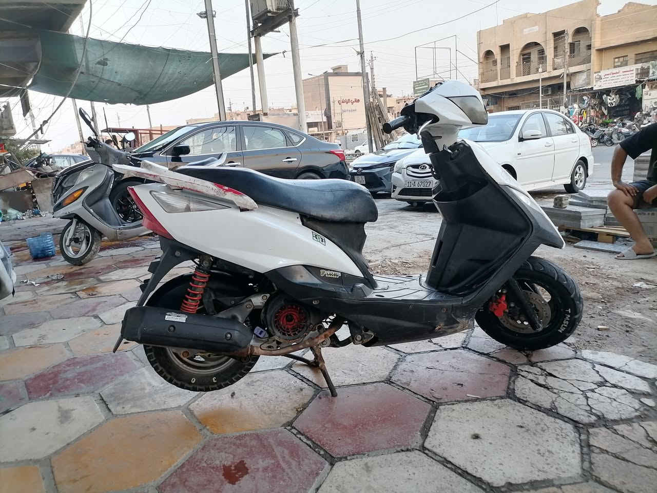 دراجة ماكس ثعلب كلهة شغالة سلف هندر كهربايات الدراجة اي نقص مابيهة  السعر 350 المكان بغداد البياع حي العامل الرقم ***********
