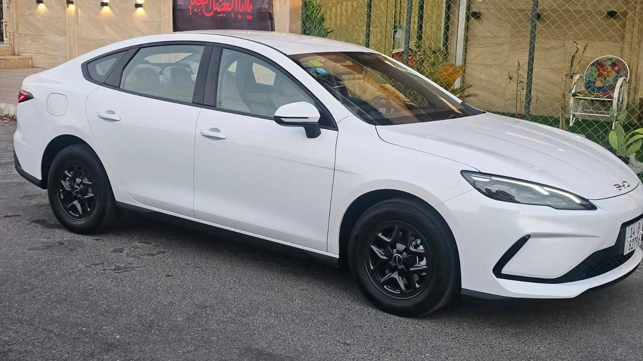 سيل 5 BYD
رقم : بصره تحويل ثاني يوم
مديل : 2025
كفاله : عامه 
داخل: ابيض 
ماشيه: هايبرد : 23,000
السعر : 127 $ وبيه مجال 
رقم النقال: ***********
العنوان : البصره
