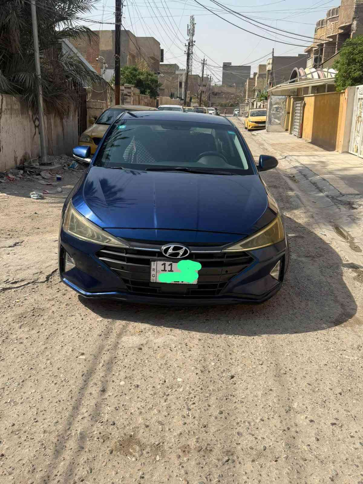 السلام عليكم
النترا مديل 2019 امريكي 
حادثها جاملغ وبنيد. مصلحات نفسهن. بدون تبديل بدون دواخل
شاصي لغد مكفول. 
مكينه 2000 دوش مكفوله 
كيرها At بلادي مكفول. 
تبريد. ثلج ⛄️ 
صدر امامي خلفي جديد
تخم تاير. جديد
تخم ويل جديد 
مواصفات العاديه معروفه. 
شاشه بلاديه 
كامره. بلاديه
تحكمات ستيرن 
وضعيات قياده 
السياره مناقصها اي شي كلشي جاهز 
 السياره بسمي. 
سنويه مجدده 31 
هزه جديده 
رقم جديد.  
جاهزه ع اخير شي. 
السعر 115 وبيها مجال 
مكان السياره بغداد 
*********** 
ملاحضه 
صور حادثها مرفق بلمنشور

