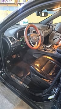 جيب شيروكي ادوات ادوات 2018.فقط للبيع.فول مواصفات بانوراما حساسات رادا...