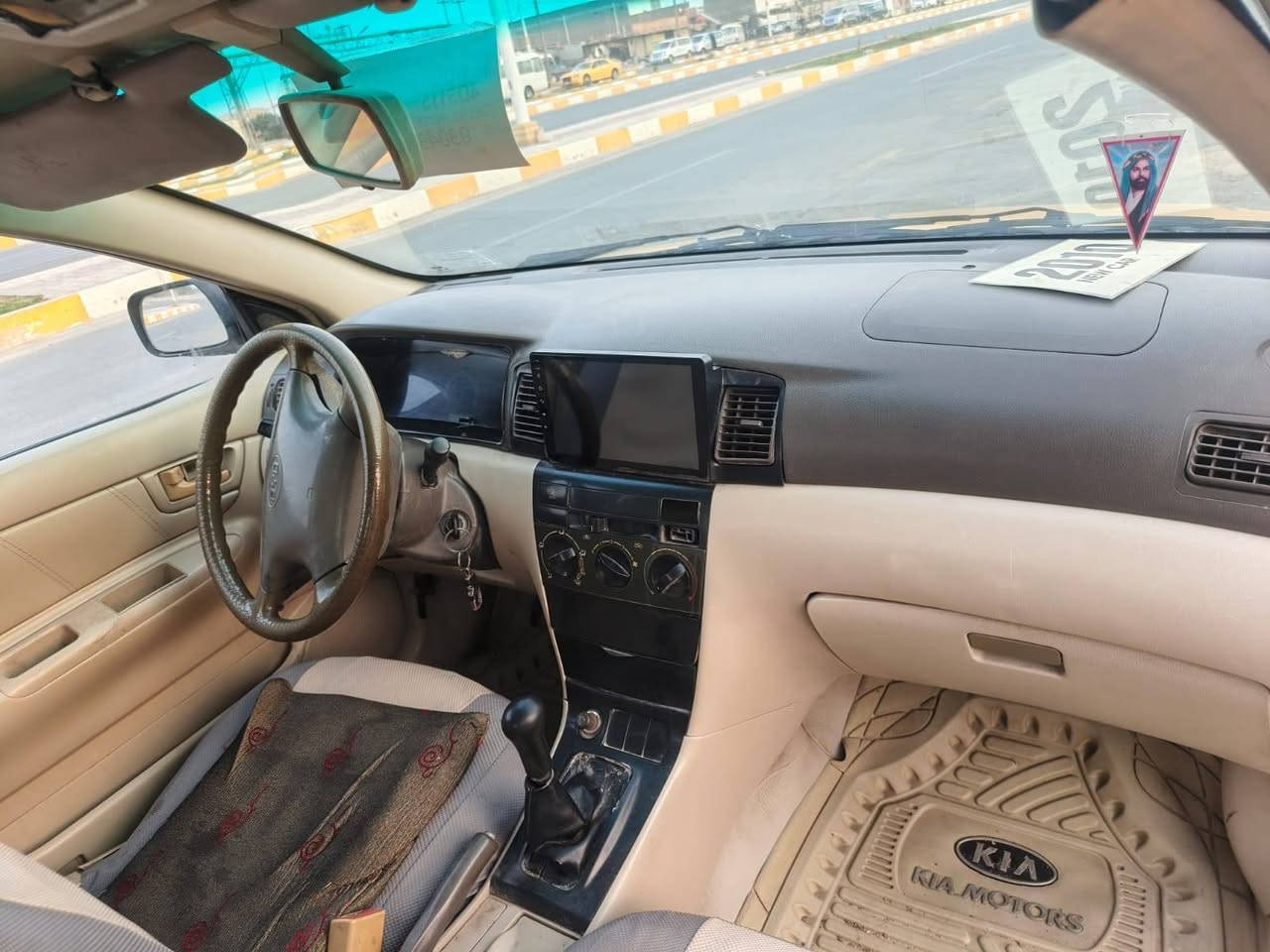 اف 3 • ٢٠١٠ • جير عادي