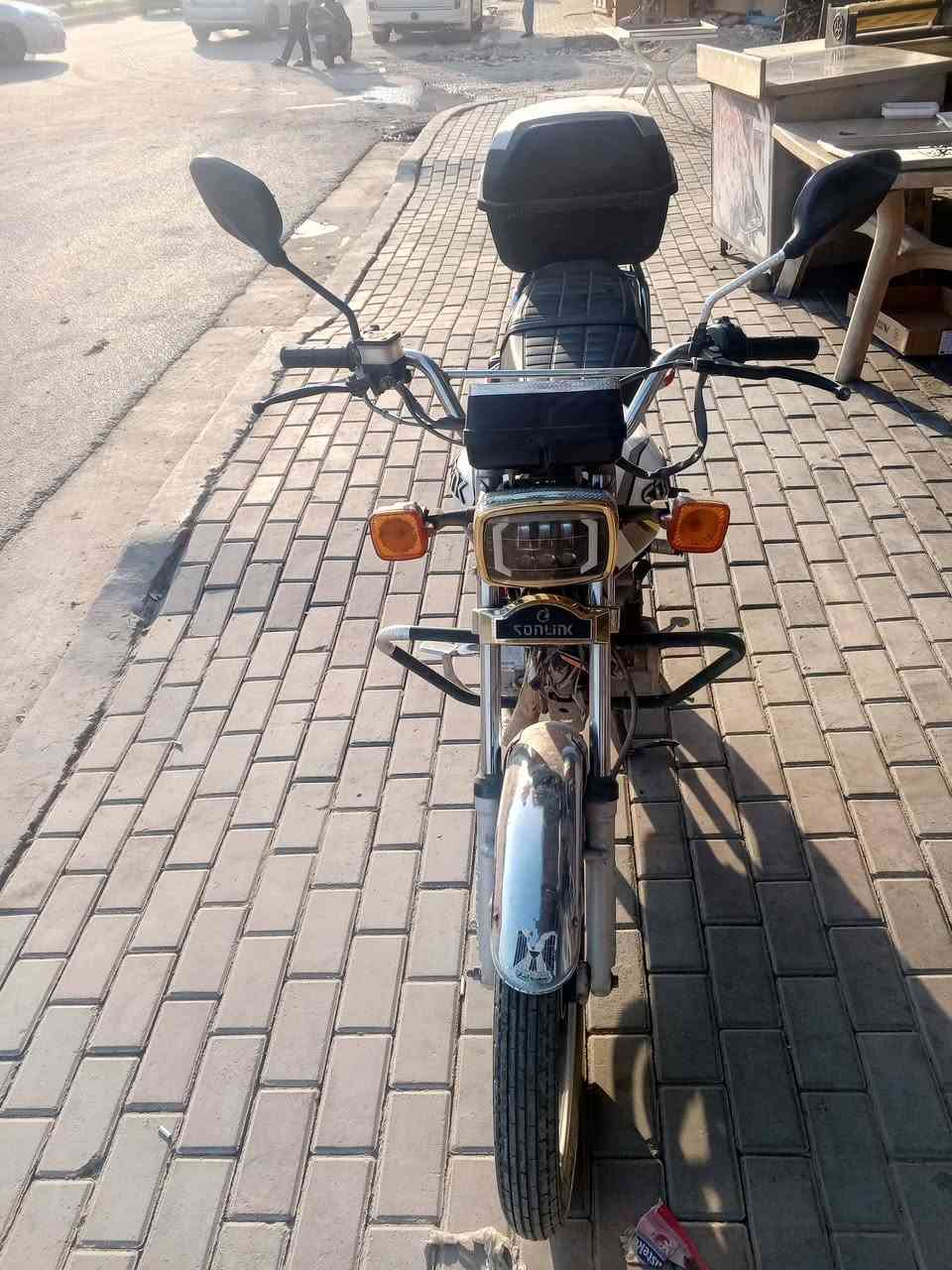 سلام عليكم دراجه موديل2022 مفتوحه كلهه شغاله للبيع الاتصال عل رقم ***********
