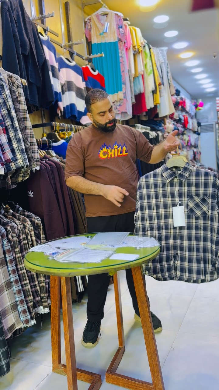 ملابس • تفاصيل ناقصة