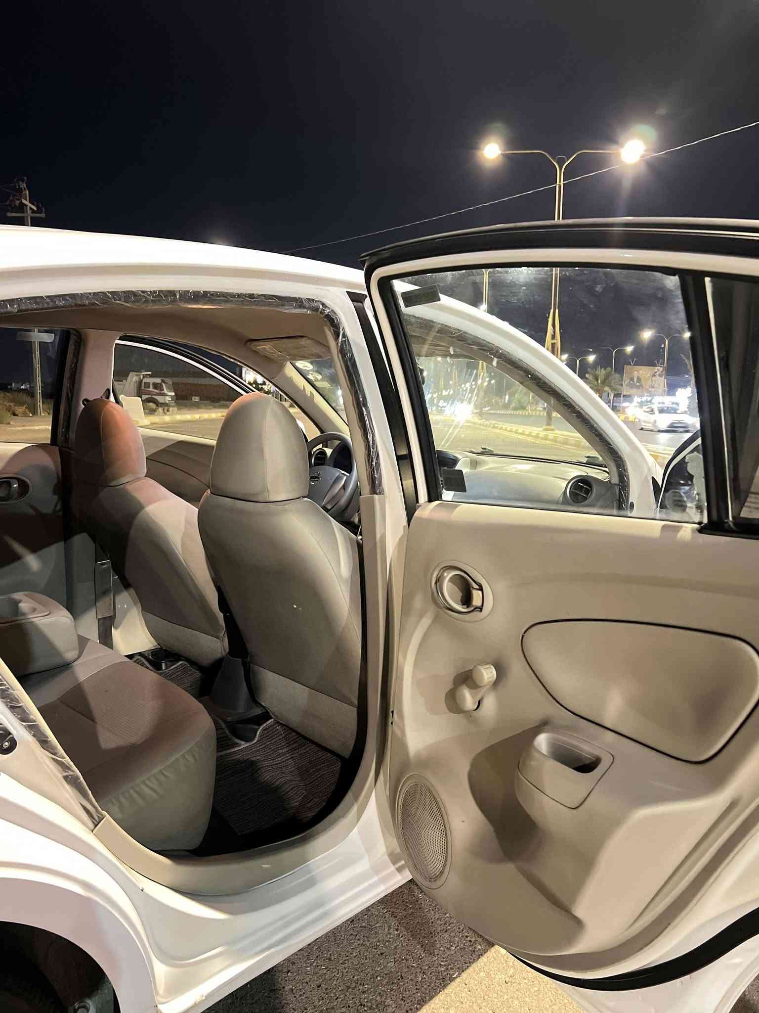 للبيع نيسان سني هندي بليته زركه
موديل 2022 أبيض
رقم اربيل
تحكم ستيرن
بلوتوث
لايت زنون
نضيفه وحلوه
مكان سياره الفلوجه السعر 102 مجال جدا بسيط 
رقم الهاتف ***********
