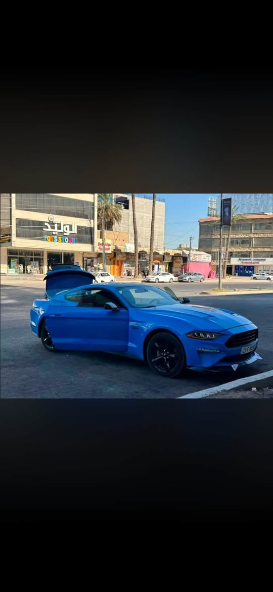 فورد موستنك GT 2023 🇺🇸
للبيع او المراوس حسب القناعه 
🔹 المواصفات الأمريكية
🔹 محرك 5.0 V8
🔹 ممشى 30 ألف كم فقط
🔹 لون أزرق مميز
🔹 لوحة بغداد خصوصي
🔹 مقاعد قماش

الإضافات:

* كورسا (CORSA Exhaust) بصوت رياضي مميز.
* فتح وإغلاق يدوي للصوت (Valve Control).
* السيارة جديدة ونظيفة جدًا وما ناقصها أي شيء

✅ مثبت سرعة
✅ كاميرا خلفية
✅ شاشة
✅ حساسات أمامية وخلفية
✅ مراقبة النقطة العمياء (Blind Spot)
✅ تحذير مغادرة المسار
✅ تحذير الاصطدام الأمامي
✅ نظام الثبات الإلكتروني (ESC)
✅ Apple CarPlay
✅ تشغيل عن بُعد
✅ إنارة LED
✅ مانع انزلاق
مكان السياره بغداد 
رقم ***********
