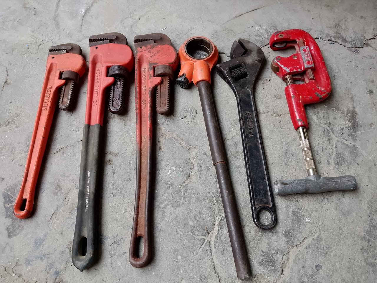 للبيع أسأل وإني اجاوب الاتصال ***********
ما عندي توصيل العنوان بغداد غ
