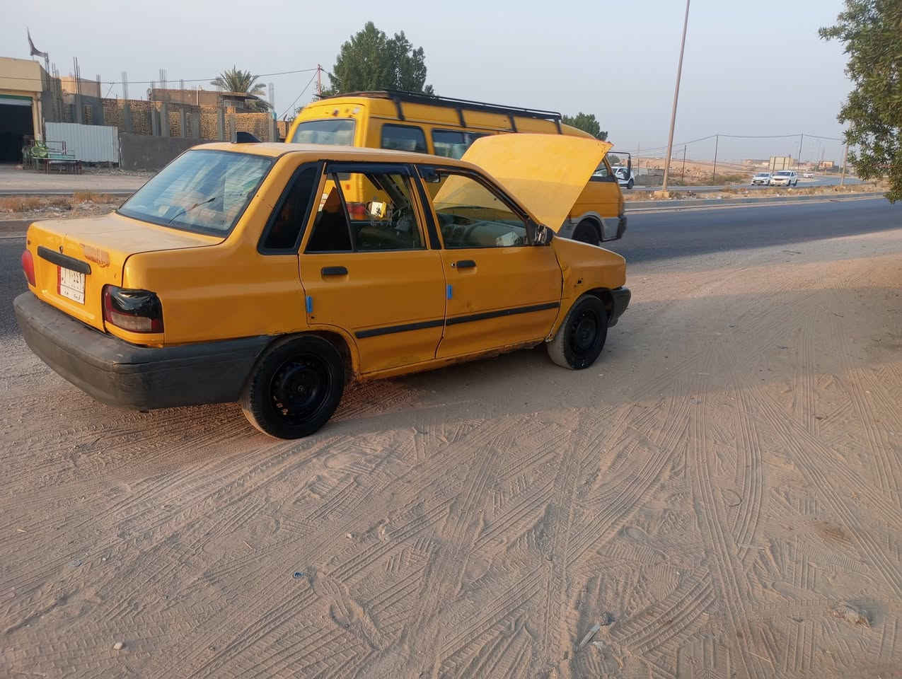 سيارة • للبيع • لا تفاصيل