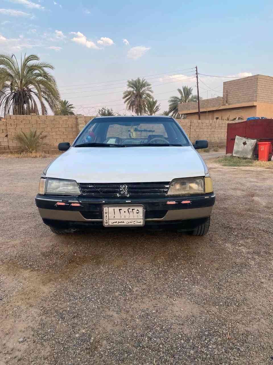 السلام عليكم للبيع أو المراوس حسب القناعة أعتذر عن الاقساط والوعده..
بيجو  فرنسي 405 اللون أصفر شمباني موديل   92 كابريتا أنسى صرف البانزين بدون حادث
رقم صلاح الدين الماني شرط التحويل 
گير ومحرك شرط 
صدر أمامي خلفي جديد 
تخم تاير جديد
سنتر لك شغال جوم كهربائي 
لايت زنون بكات اشاير كلها شغاله 
مسجل أربع سماعات 
المكان صلاح الدين قضاء العلم سمرة
السعر 26$ ورقه وبيها مجال قليل 
***********
