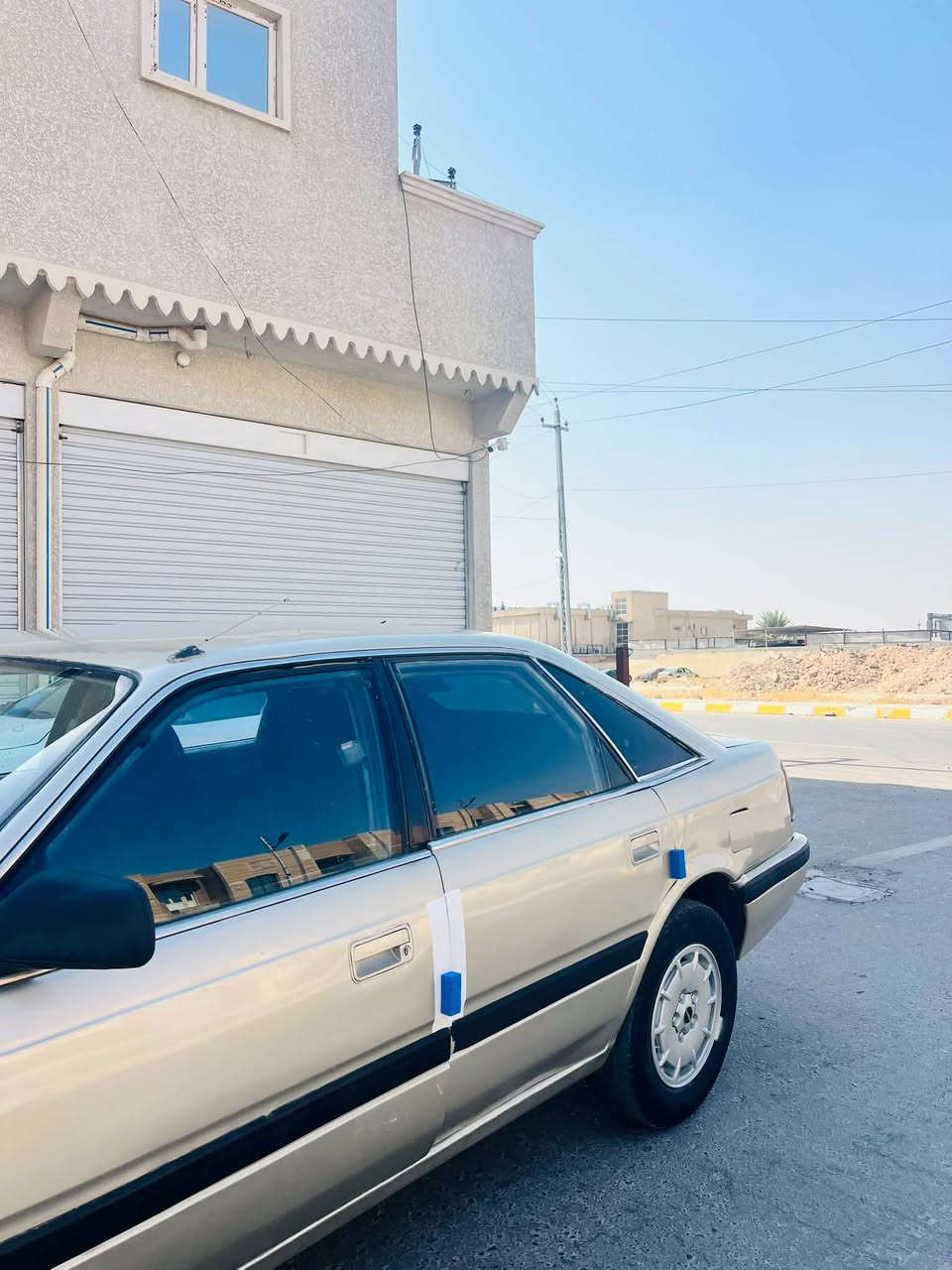 سلام عليكم
للبيع مازدا موديل 1991  رقم صلاح الدين 
محرك كير شرط تايرات جديد 
صدر جديد  مصبوغه كجماليه فغط اي ضربه  
ما بيها السعر 33 و بيها مجال  
مكاني صلاح الدين تكريت 
‏الاستفسار***********.
