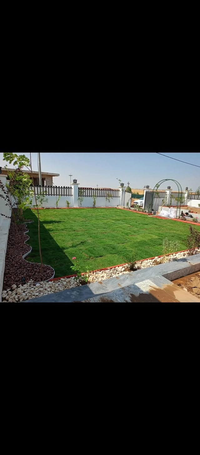 🌴 
✅ تصميم وتنفيذ ديكورات الحدائق الحديثة
✅ زراعة جميع أنواع النباتات والأزهار الطبيعية 🌺
✅ قص وتنسيق الثيل الطبيعي باحتراف
✅ تقليم وترتيب الأشجار بأساليب فنية حديثة 🌳
✅ تزويد الثيل والأسطح الخضراء بأسمدة أصلية ومفي

💚 نعمل بذوق عالي، أسعار مناسبة، والتزام كامل بالمواعيد
⭐ لأن رضاكم هو أساس نجاحنا

🌿 عالم الحدائق – خبرة… جمال… إبداع 🌿

📞 للحجز والاستفسار: *********** ​
#تنسيق_حدائق #تصميم_داخلي #بناء_واعمار #ديكورات #افكار_حدائق #بناء #العراق #ابداع #هندسة #تنفيذ_مشاريع #الجميع

نص مكتوب في الصور:
- @user8363849098715
- من تعليق TikTok
- @bd_5k مل تعليق TikTok ل
