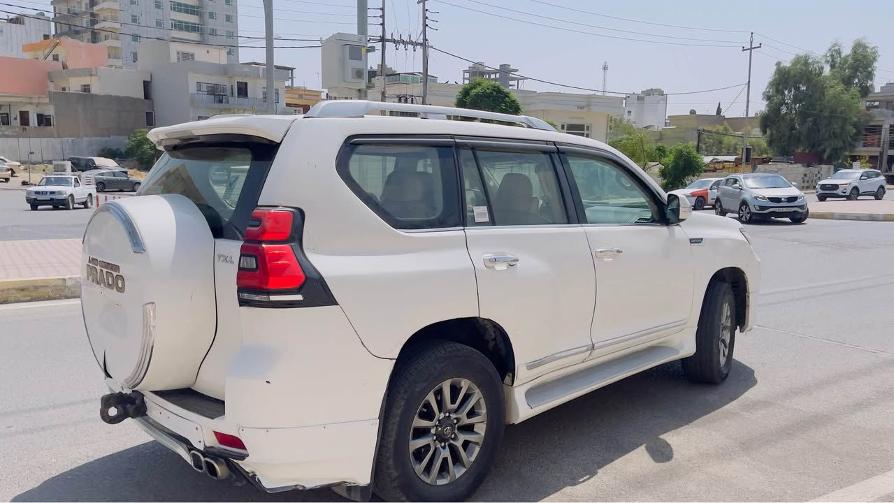 prado 2012
شكڵی كراوە بە ٢٠١٦  كامل بۆیاخە 
گێڕ و دەبڵ ئەكسل و مەكینە بەشەرت كامل كارەبای بەشەرت
سەنەوی بەسەر چوە لە ٢٠٢٢ وە
تەحویل بەشەرت 
شوێن سلێمانی 
نرخ ١٣٠ گەڵاو مەجالێكی زۆر كەم
*********** السليمانية, العراق
