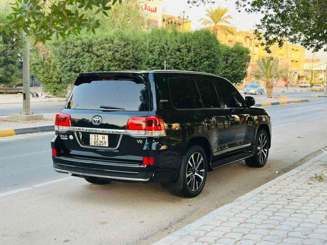 للبيع لاند كروز مديل 2008 محدث 2021 السعر 228 قابل التفاوض الاستفسار *********** خليجي مكفوله من اي ضربه بيه  رشات صبغ اثر التحديث فقط وسونار موثق بالمنشور  فول موصفات الاخير واحد عله واحد فتحه سقف تبريد ثلث قطع سبعه راكب تحكم استيرن ثلاجه ويل كروم اشاير مري لد امامي شاشه كبيره كامره حساسات خلفي كشن كهرباء كشنات جلد  رقم بغداد  جديد هزه جديده   تحويل  ثاني يوم مكاني كربلاء كربلاء, العراق
